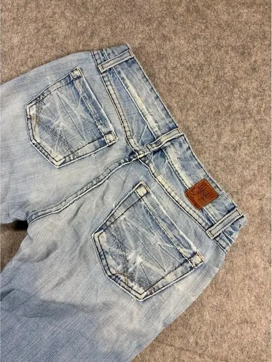 BKE Buckle Star Stretch Flare Jeans Women Sz 26x31 Blue Distressed Denim - Picture 4 of 11